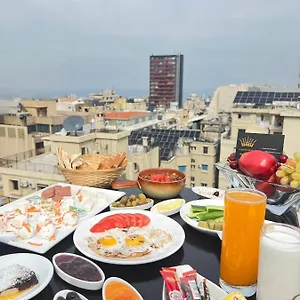 4* Hotel Queens